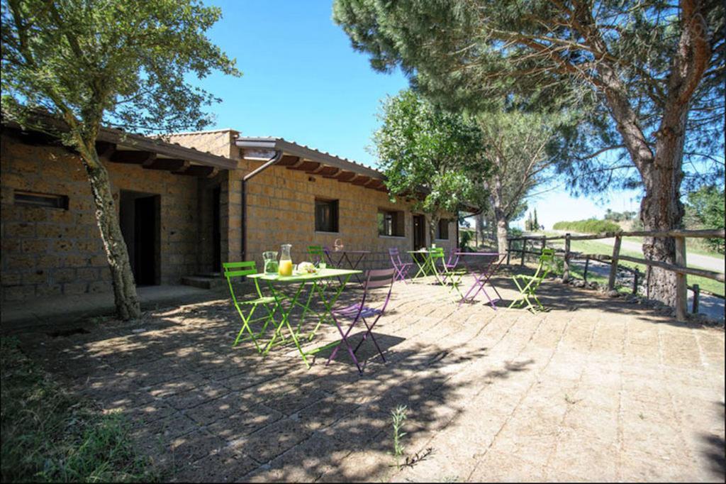 Отель Agriturismo San Giusto Тускания Экстерьер фото